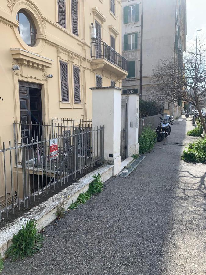 Pensión At Vatican